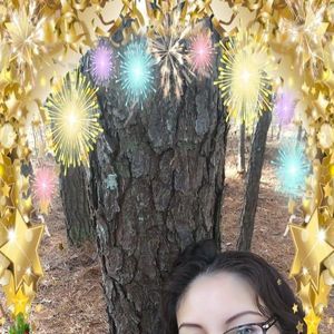 Meet your Posher, Claudia